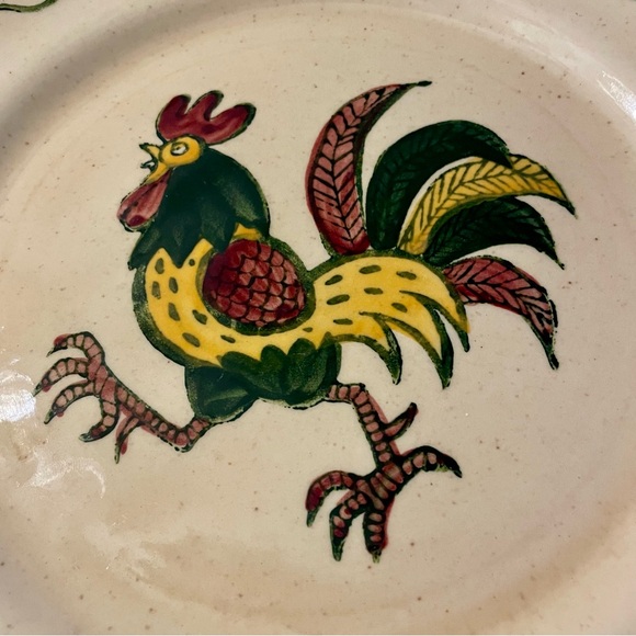 California Provincial collection 
by Metlox Poppytrail Red Green Rooster Plate - Picture 2 of 7
